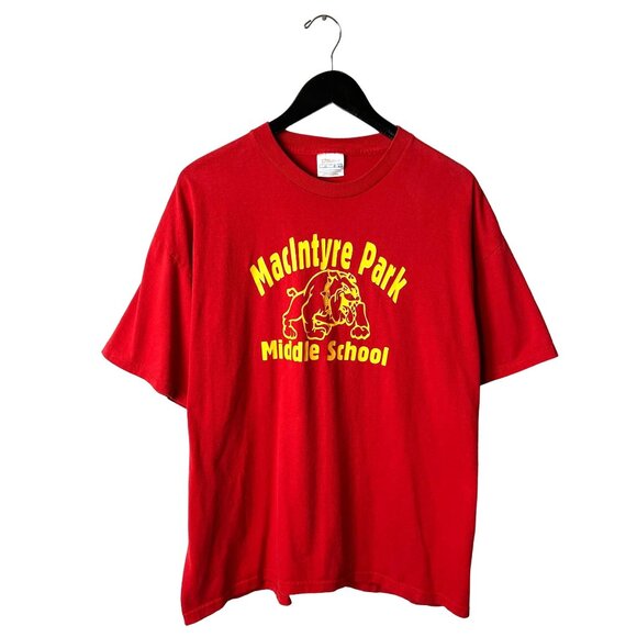Hanes Heavyweight MacIntyre Park T-Shirt Vintage Red Graphic Unisex Fit - Picture 2 of 14
